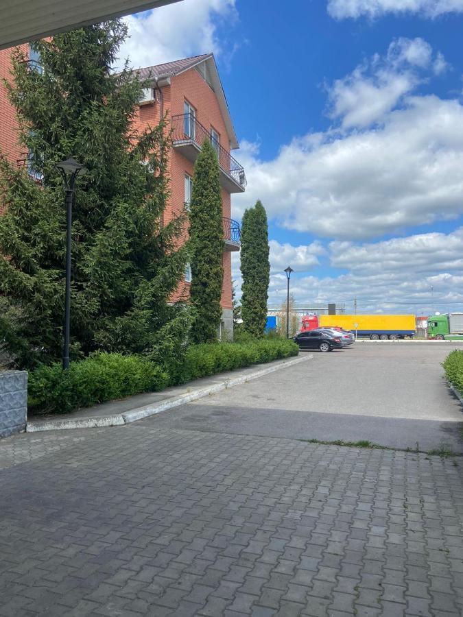 Готель Ягодин Starovoitove Extérieur photo